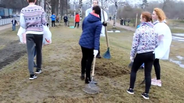 Клип на акции субботника "Не район а эталон" ДОО "Феникс" школа №589 смотреть онлайн