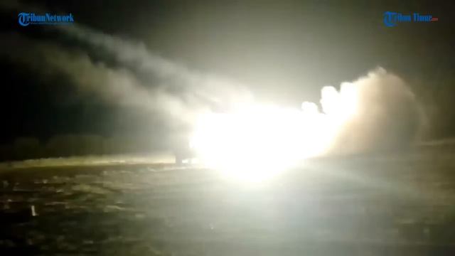 Rudal Multiguna Izdeliye 305 Rusia, Hantam Kendaraan Lapis Baja Ukraina Di Nikolaev-Krivoy Rog