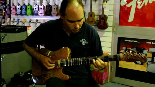 Custom Burled Myrtle Guitar with Both Pickups Played Clean смотреть онлайн
