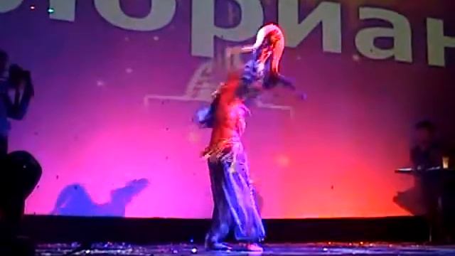 Шоу со змеёй и иуаной.Экзотик-шоу "Сказка". смотреть онлайн