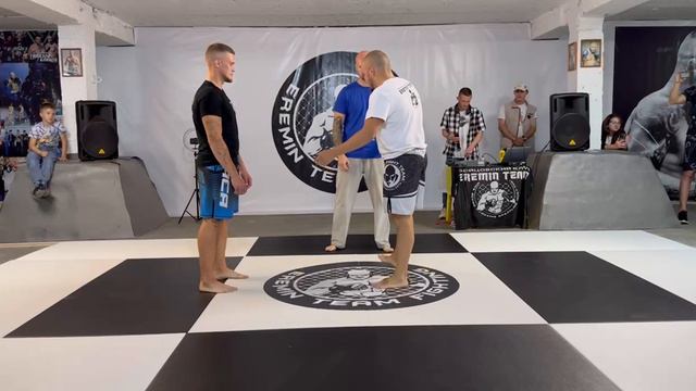 Мощнейший турнир #LOW KICK смотреть онлайн