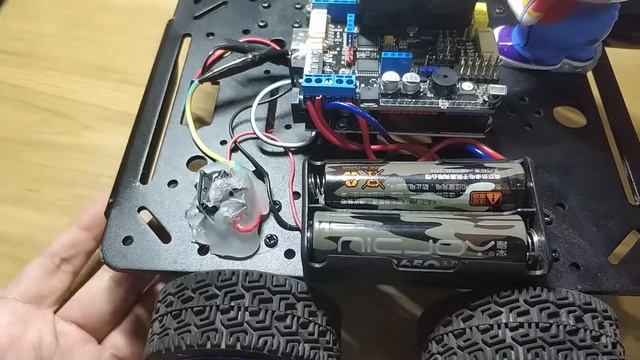 Arduino high speed racing car(Arduino robot - four-wheel drive motors) смотреть онлайн