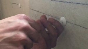 Установка радиатора отопления  Как правильно установить радиатор на стену