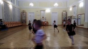 Бальные танцы малыши . 3-4 года открытый урок . 1год обучение беби Мустафа 12.2019