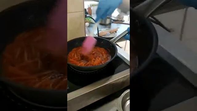 Приготовление рыбы жареной под маринадом смотреть онлайн