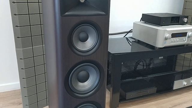 JBL Studio 698 & Esoteric F-05 смотреть онлайн