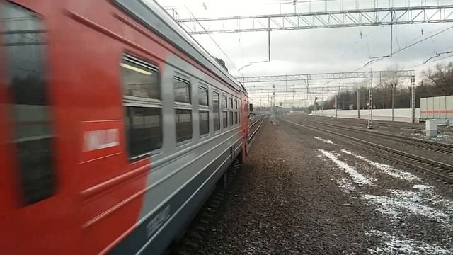 ЭД4М-0473 ЦППК Перекраска Наше Подмосковье и ЭД4М-0435 На станции Кунцевская смотреть онлайн