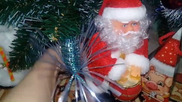 ЧТО ПОДАРИТЬ ДЕВОЧКЕ НА НОВЫЙ ГОД? ИДЕИ ПОДАРКОВ! смотреть онлайн