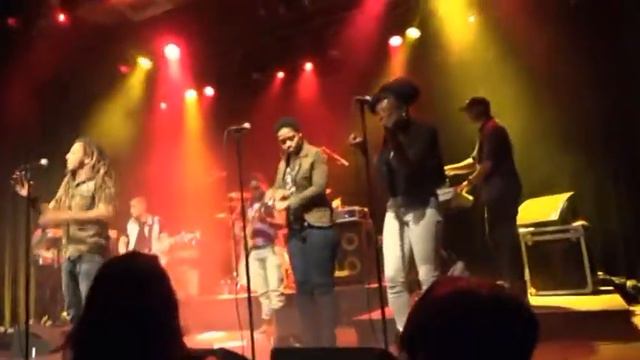 Rootsriders Uprising Tour 2 5 2015 GebouwT Bergen op Zoom NL смотреть онлайн