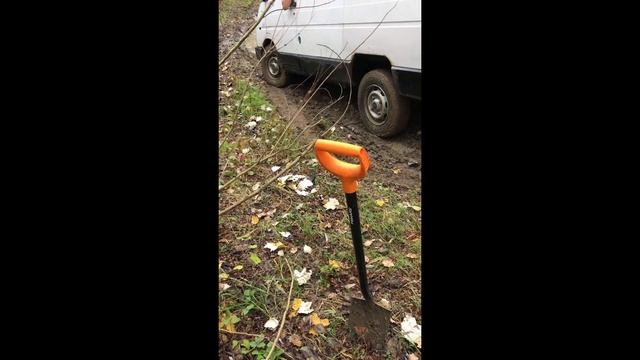 Renault trafic rescues Subaru forester from flood plain смотреть онлайн