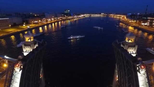 Развод моста Петра Великого с беспилотника. Opening the drawbridge Peter the Great.
