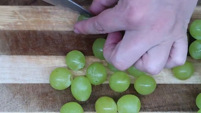 Самый Дамский каприз. Салат с ананасами и копченой куриной грудкой смотреть онлайн