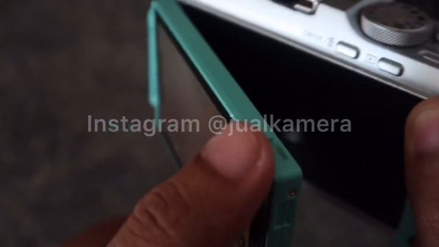 LCD Fujifilm X-A7 Bergaris garis смотреть онлайн