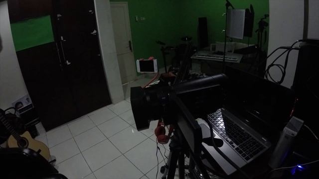 Sony FDR AX-100 In hand test смотреть онлайн