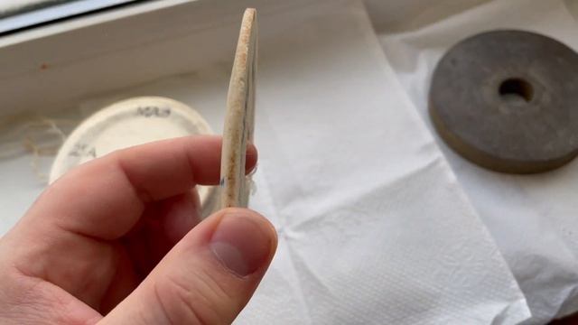 Установил новые камни на точильный станок ЭТ-1. Станок стал юзать на поверхности стола. Часть 3. смотреть онлайн