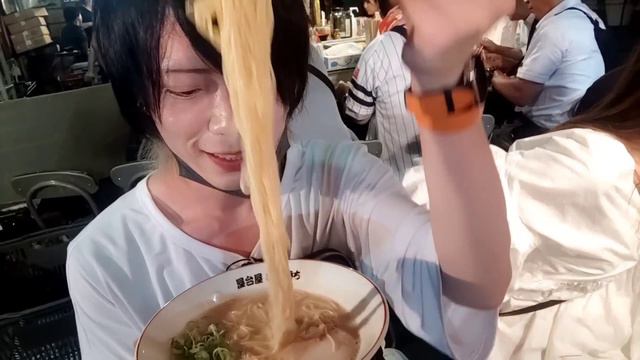 酒!ゴマ鯖!ラーメン!夜の福岡を独りで満喫するだけの動画【飲み歩き】【大食い】 смотреть онлайн