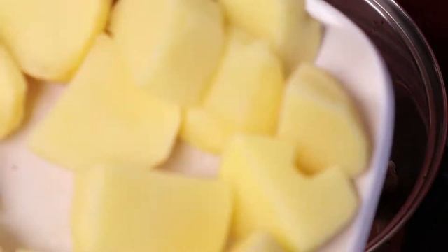 Тушеная курица рецепт Корейская кухня 닭볶음탕 Spicy braised chicken Dak-bokkeumtang recipe смотреть онлайн