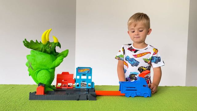 HOT WHEELS ХОТ ВИЛС Сборник Атака Тираннозавра Трицератопса Кобры новыми машинками 2020 смотреть онлайн