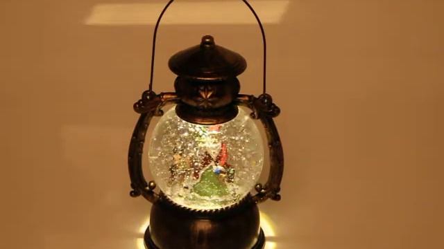 Сувенир с подсветкой Christmas "Лампа Дед Мороз с оленем" 20 см (без музыки). РЦ "Восток" смотреть онлайн