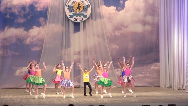 Школа искусств - Малявка смотреть онлайн