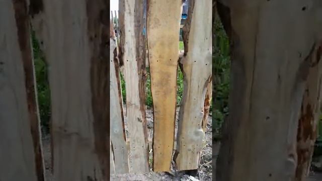 Забор из горбыля и необрезной доски ч.2 смотреть онлайн