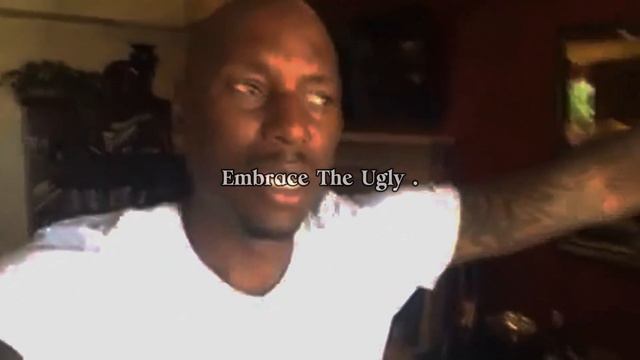 Embrace The Ugly . смотреть онлайн
