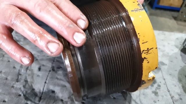 Suspension Strut Cylinder Tear Down | Making Flogging Spanner смотреть онлайн