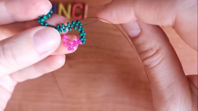 ПРОСТОЙ ЧОКЕР для начинающих ИЗ БИСЕРА // Seed bead choker tutorial смотреть онлайн