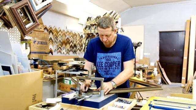 Оформляю картину в деревянный багет! смотреть онлайн