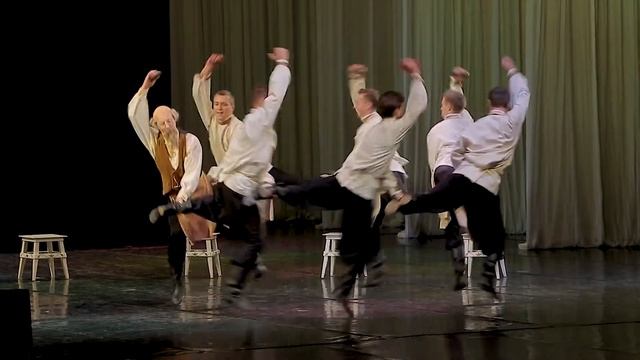 Танец «Сапожники», исполняют мужская группа балета Музыкального шоу-театра «Премьера» смотреть онлайн