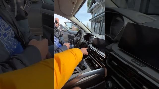 Подарил отцу машину! Неожиданный сюрприз! смотреть онлайн