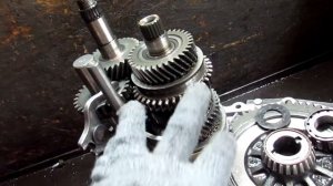 Renault Kangoo . Рено Кенго. ремонт коробки . Советую посмотреть !