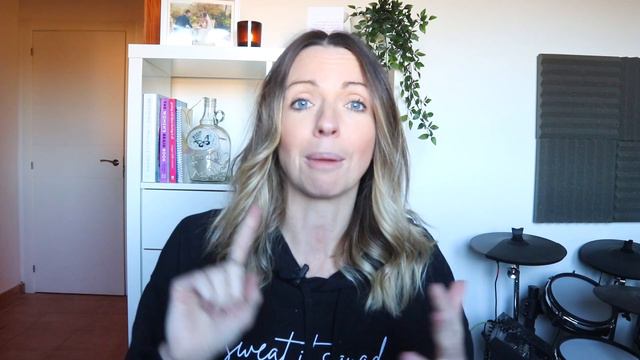 Personal Trainer Answers the Most Frequently Asked Questions! смотреть онлайн