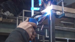 DIY СТОЛ ИЗ ДЕРЕВА И МЕТАЛЛА / ПОДСТОЛЬЕ ИЗ ПРОФИЛЬНОЙ ТРУБЫ СВОИМИ РУКАМИ