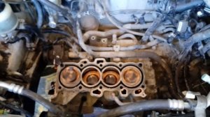 Ниссан Куб демонтаж ГБЦ и описание проблемы )))