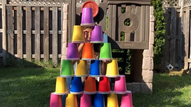 Kids Pretend Play STACKING Game with Giant color Cup Wall смотреть онлайн