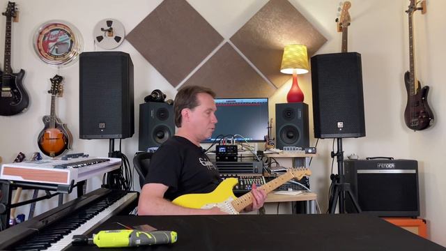 Baritone Strat, Part 3 - Final Assembly and SOUNDS! смотреть онлайн