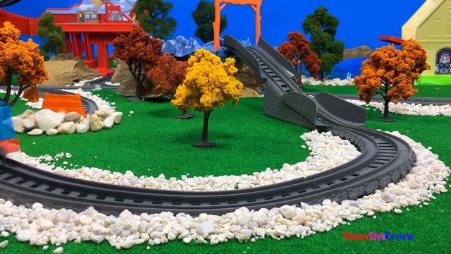 THOMAS TRACK MASTER SETS WITH DIESEL PHILIP THOMAS PERCY JAMES SKYHIGH BRIDGE JUMP - UNBOXING смотреть онлайн