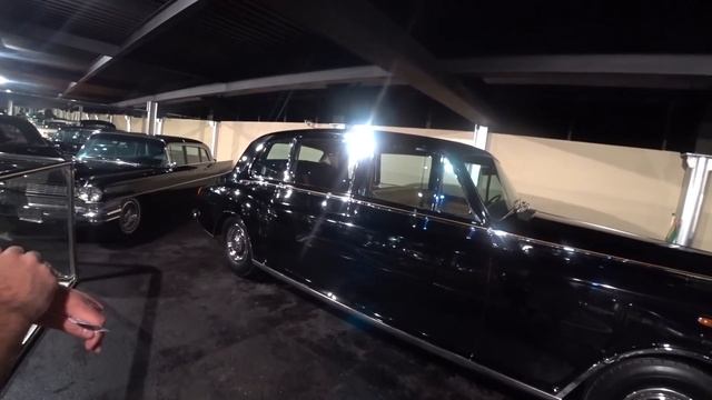 VLOG : Абу Даби / Национальный музей автомобилей / National car museum смотреть онлайн