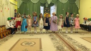 Песня «Я на мамочку похожей быть хочу»
