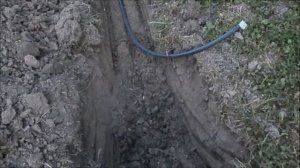 Прокладка водопровода в дом трубой ПНД своими руками.