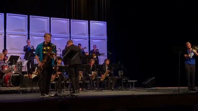Partial HHS Jazz I Superbone Featuring Kyle Lawrence and Dalton Guthrie смотреть онлайн