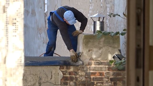 Ciężka praca fizyczna-dekarz :hard roofer work with FLAME THROWER- Sony HX60 смотреть онлайн