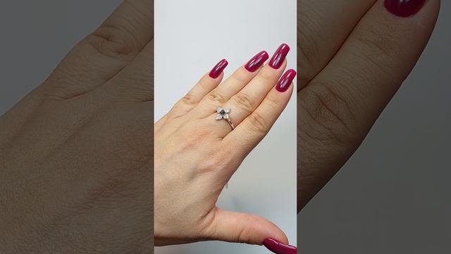 Кольцо с черным бриллиантом смотреть онлайн