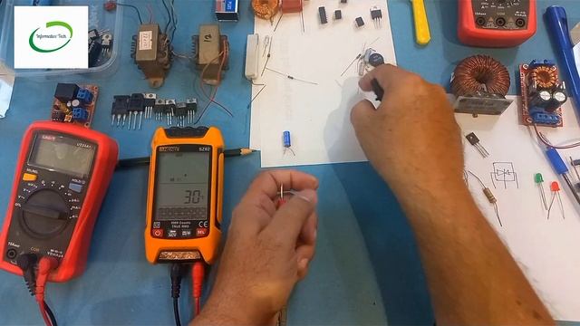 How to test electronic components by using a multimeter in urdu. смотреть онлайн