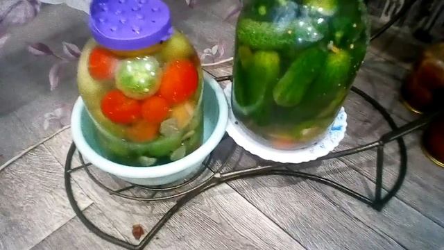 Обзор куханный смеситель гибкий. Помидоры зелёные квашеные. Огурцы квашеные смотреть онлайн