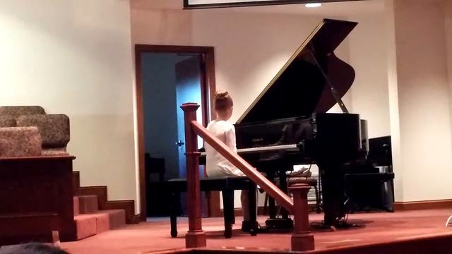 Lilly playing "Радость юности" piano concert смотреть онлайн