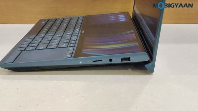 ASUS ZenBook Duo UX481F Unboxing And Features Overview [Hindi] смотреть онлайн