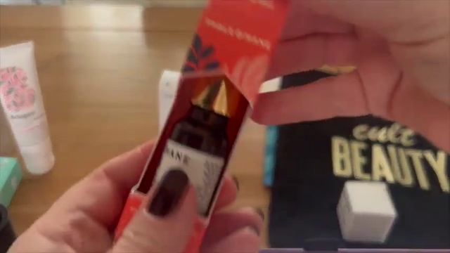 Подарок с покупкой на сайте Cultbeauty смотреть онлайн