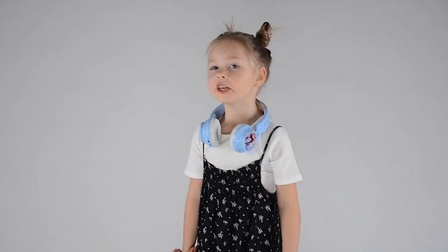#Rudaga Рыжий кот. Дарья Подъячева . Official video. Latvia. смотреть онлайн